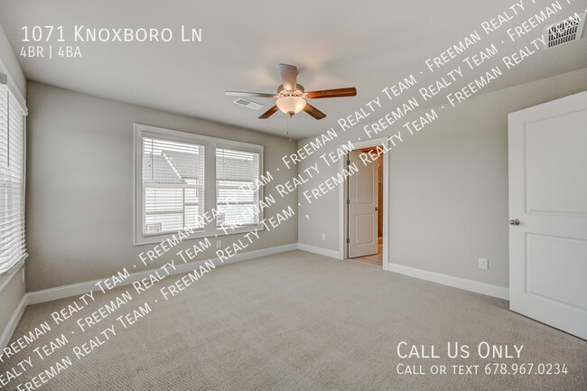 Building Photo - 1071 Knoxboro Ln