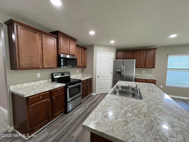 Building Photo - 12324 Crossfield Dr