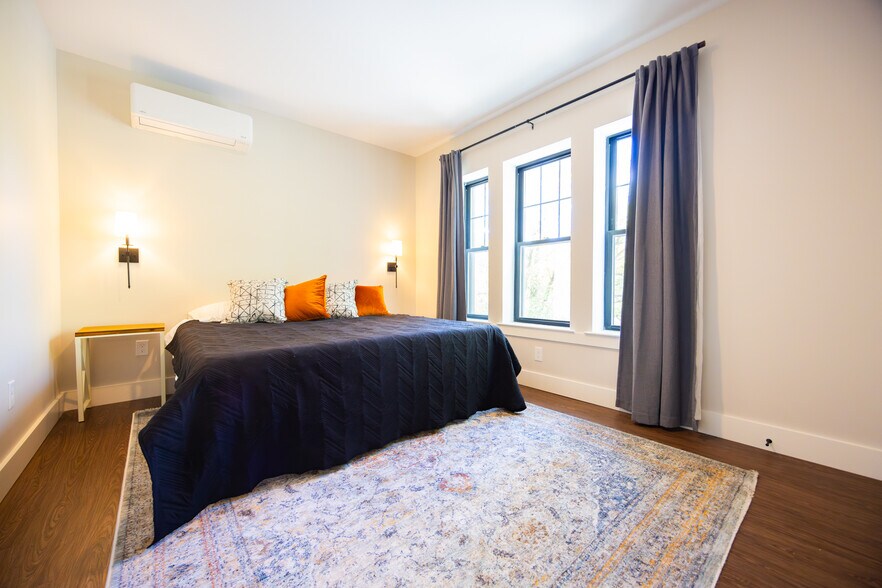 Building Photo - 58 South St