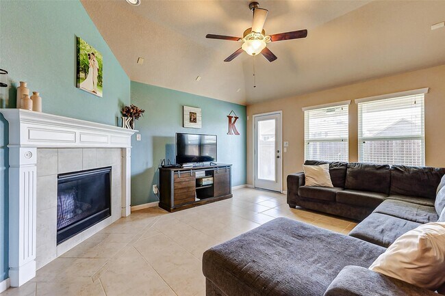 Building Photo - 9973 Spring Rock Ln
