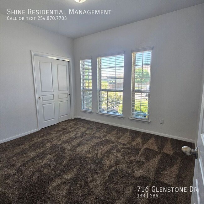 Building Photo - 716 Glenstone Dr