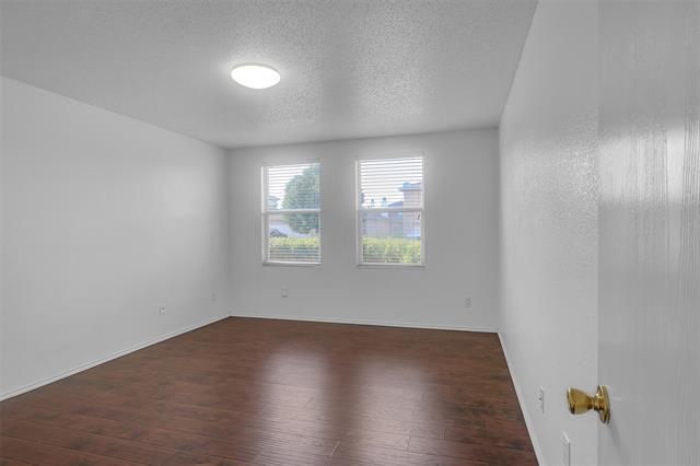 Building Photo - 4001 Country Ln