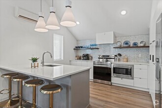 Building Photo - Live at Blume and enjoy the heart of Downt...