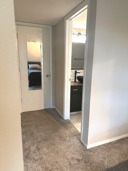 Primary Bedroom - 1226 S Monaco Pky