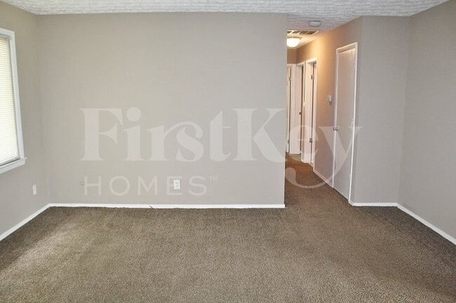 Building Photo - 4455 Stuart Dr