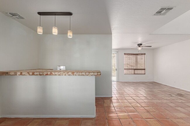 Building Photo - Mountainside Home, Gated Community