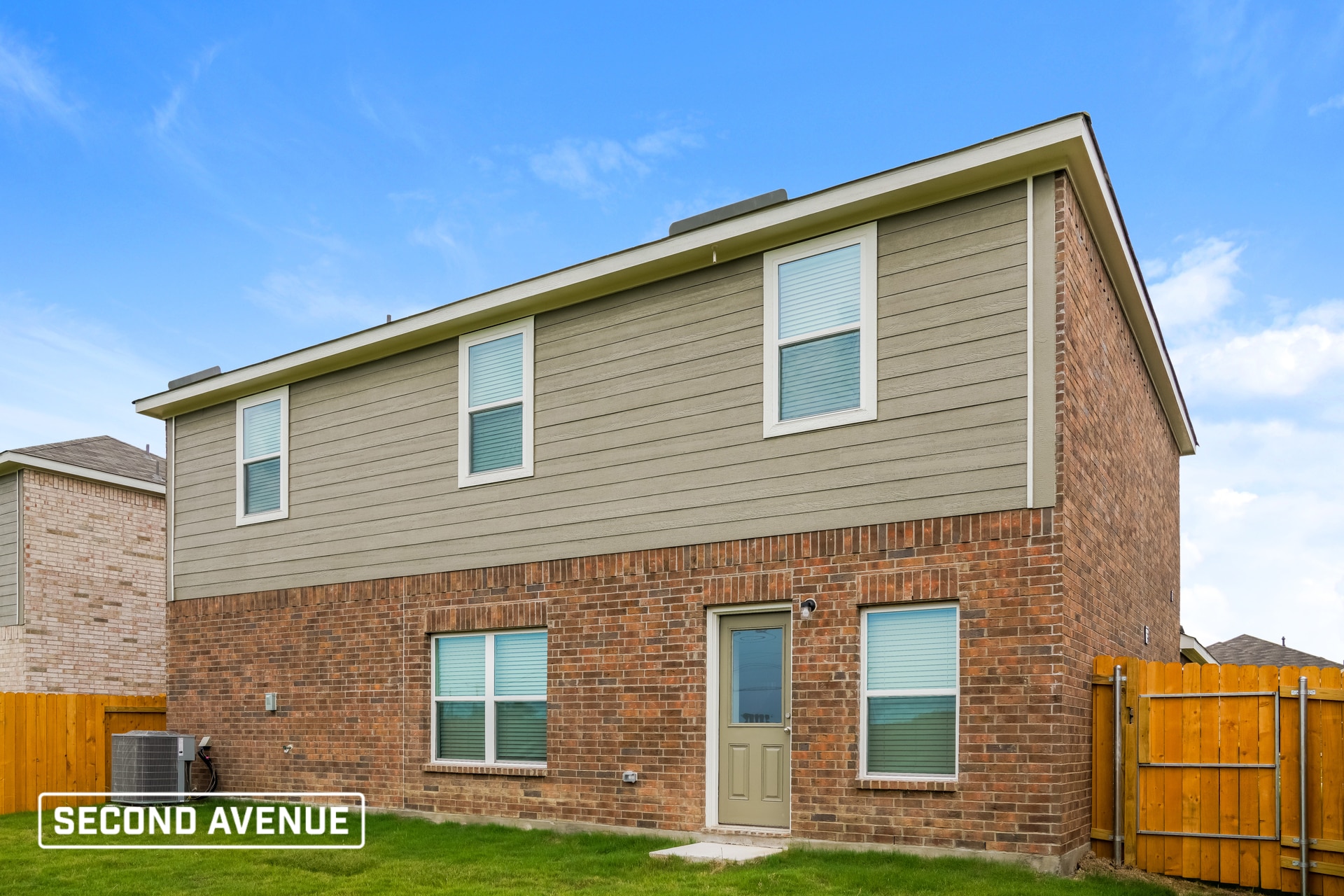 Building Photo - 422 Condie Russell Ave