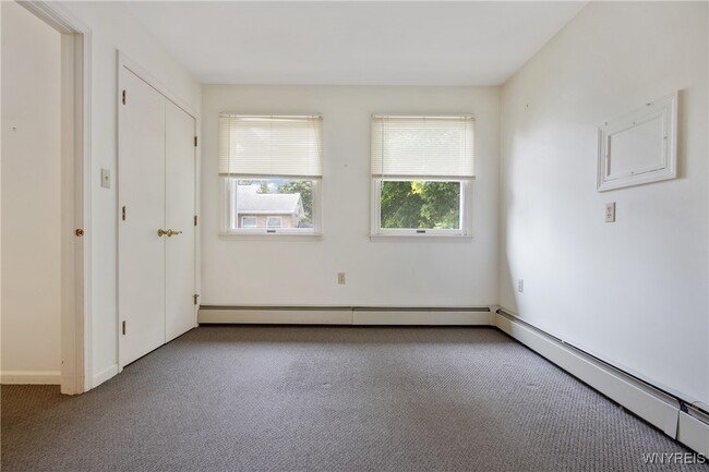 Building Photo - 433 Linwood Ave