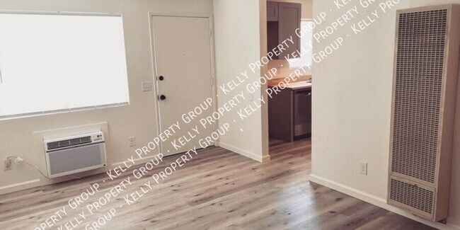 Building Photo - Pine Grove Casitas