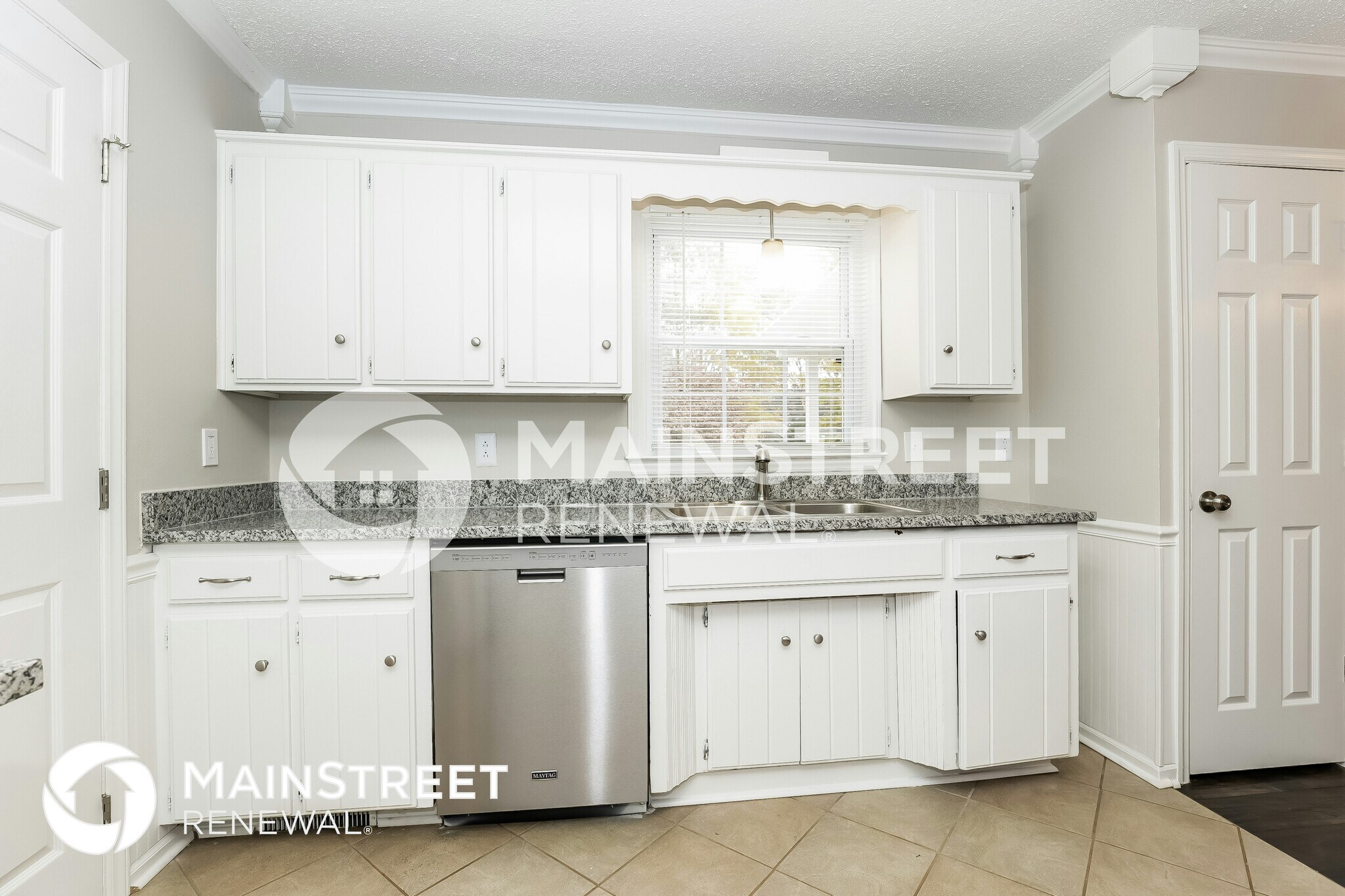 Building Photo - 324 Mayflower Dr