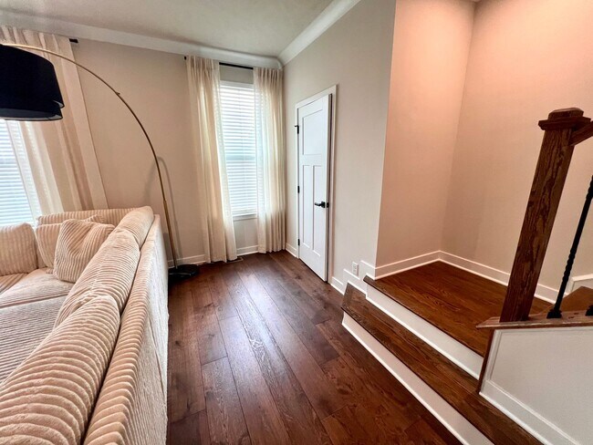 Building Photo - Canonsburg - 3 Bedroom 2.5 Bathroom Townhome For Rent