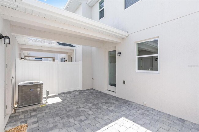 Building Photo - 1659 EAGLEHURST Ln