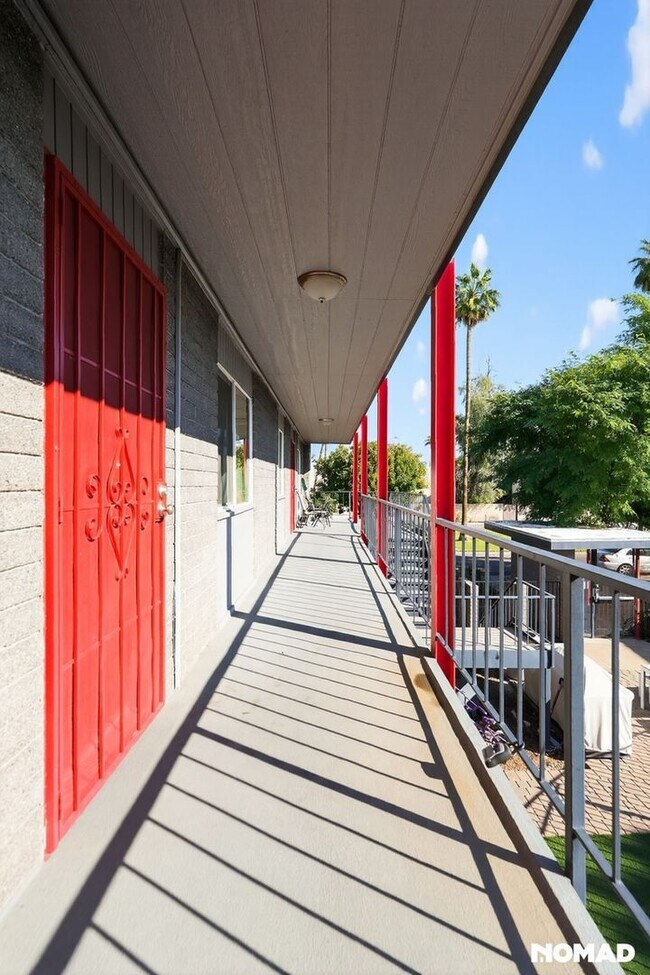 Building Photo - 6502 N 17th Ave