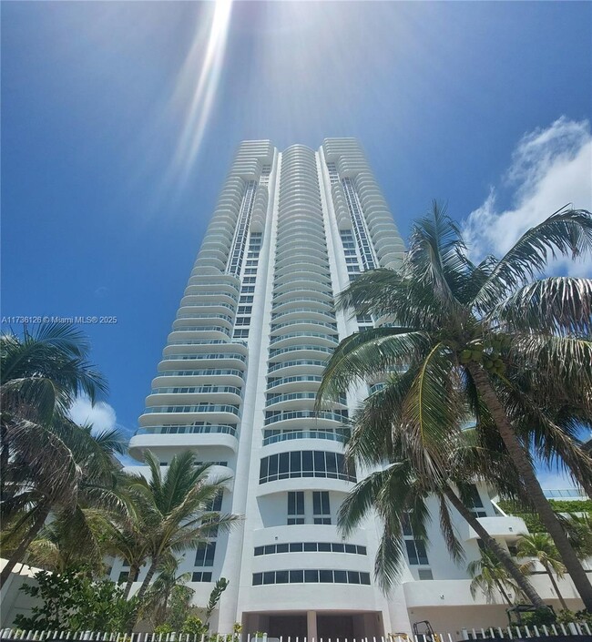 Building Photo - 6365 Collins Ave