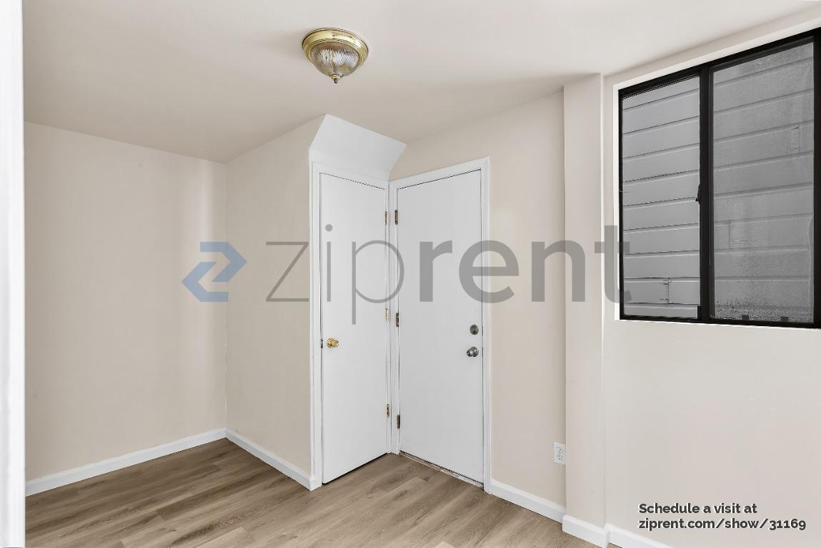 Building Photo - 1323 Leavenworth St