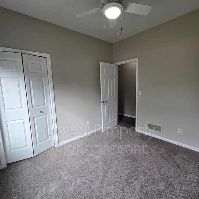 Building Photo - 6981 Sienna Dr SE