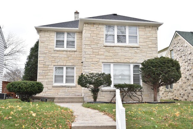 Primary Photo - 3806 N 52nd St
