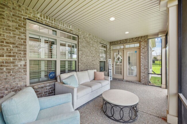Building Photo - 1064 Callaway Dr