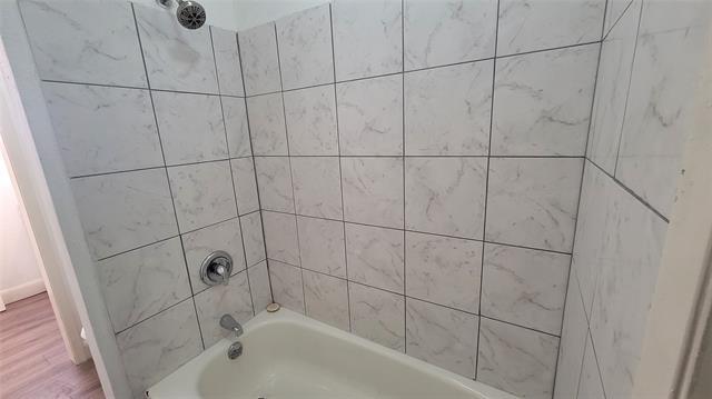 Building Photo - 1002 Banks St