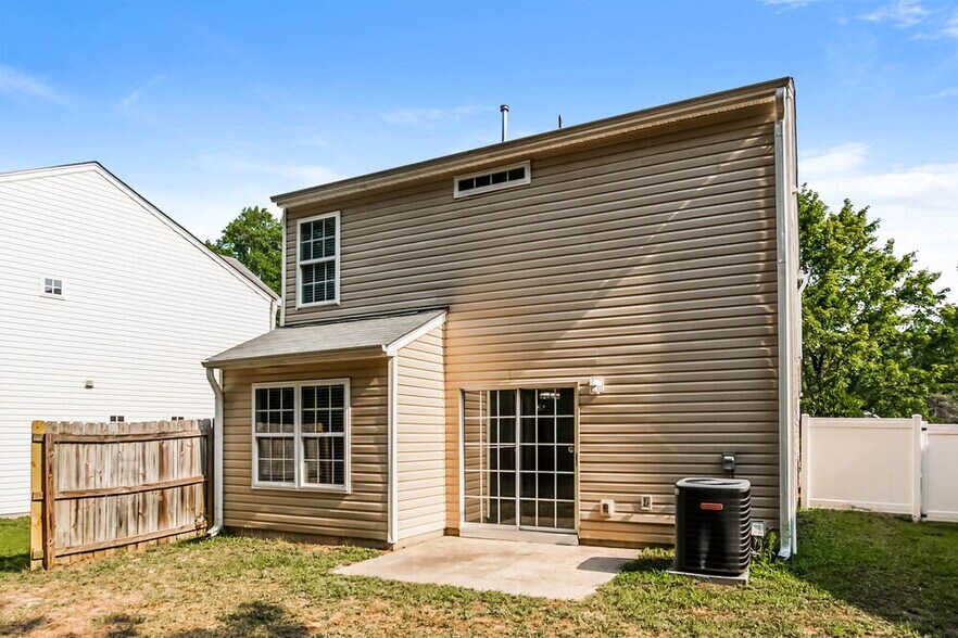 Building Photo - 5816 Ricker Rd