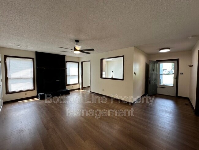 Building Photo - 6031 Harmon Pl
