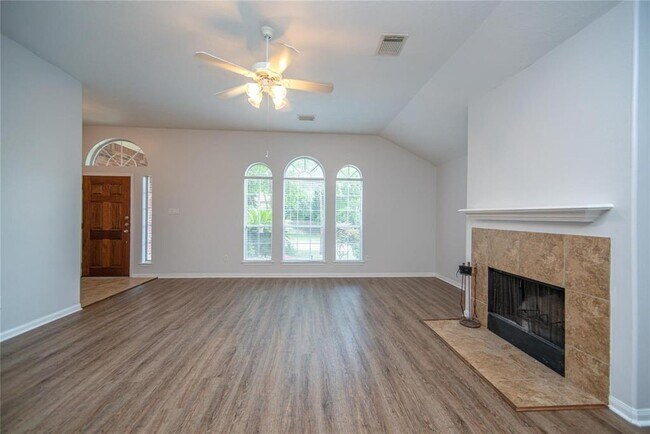 Building Photo - 13205 Enchanted Way