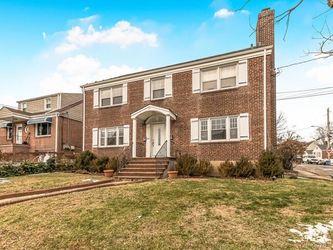 Building Photo - 45 Emerson St