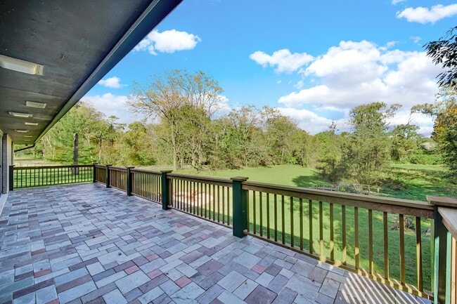 Building Photo - 6271 N 525 W