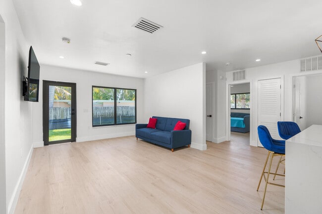 Building Photo - 303 De Carie St