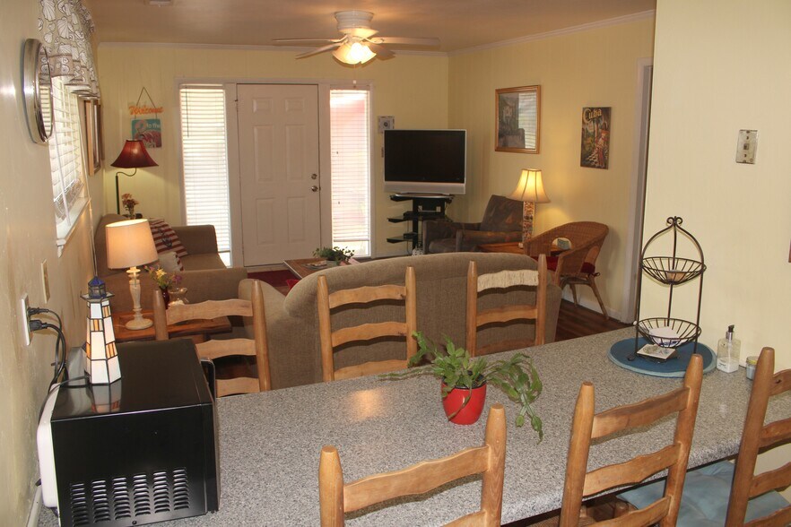 View from kitchen to front door - 5602 Atlantic Ave