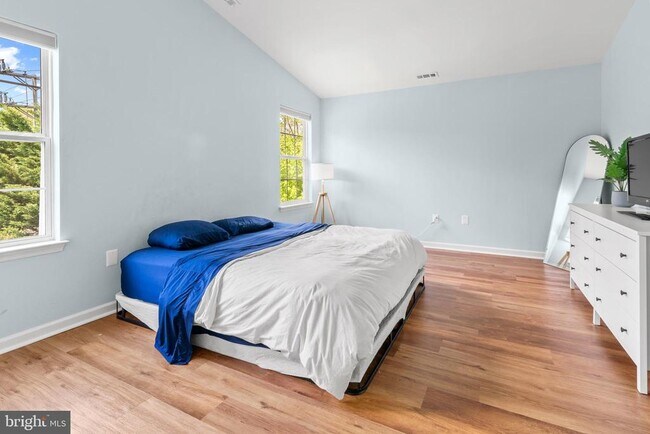 Building Photo - 1318 Bay Ridge Ave
