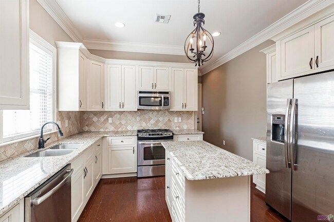 Building Photo - 755 Boxelder Dr