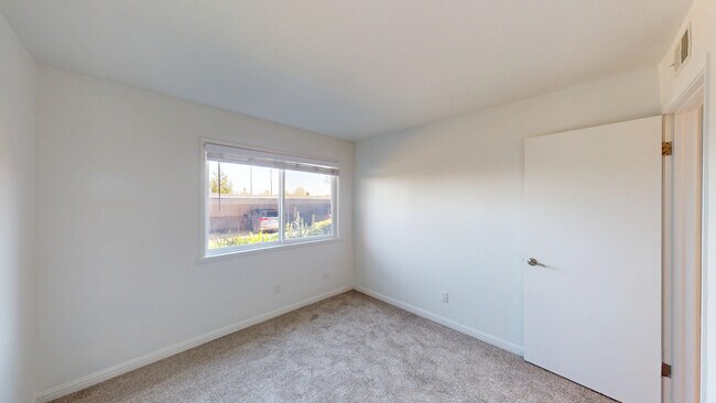 Building Photo - 400 Alameda del Prado