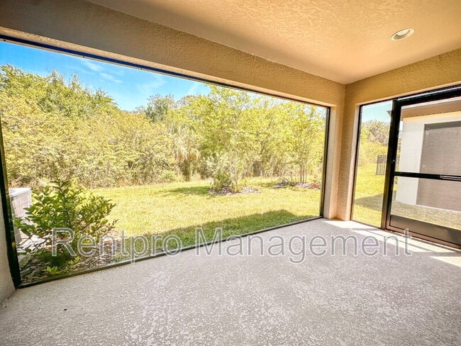 Building Photo - 12488 Oak Hill Way