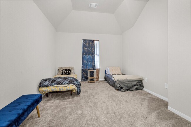 Building Photo - 17685 Martin Crk Ln