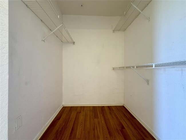 Building Photo - 13839 Fairway Island Dr