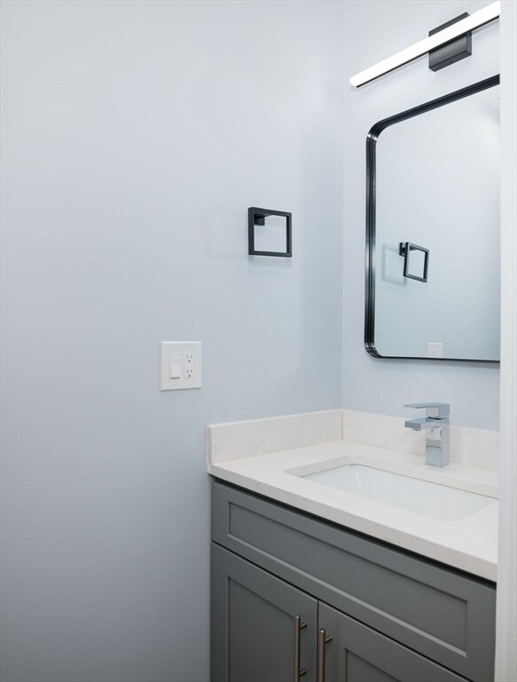 Building Photo - 43 Tainter St