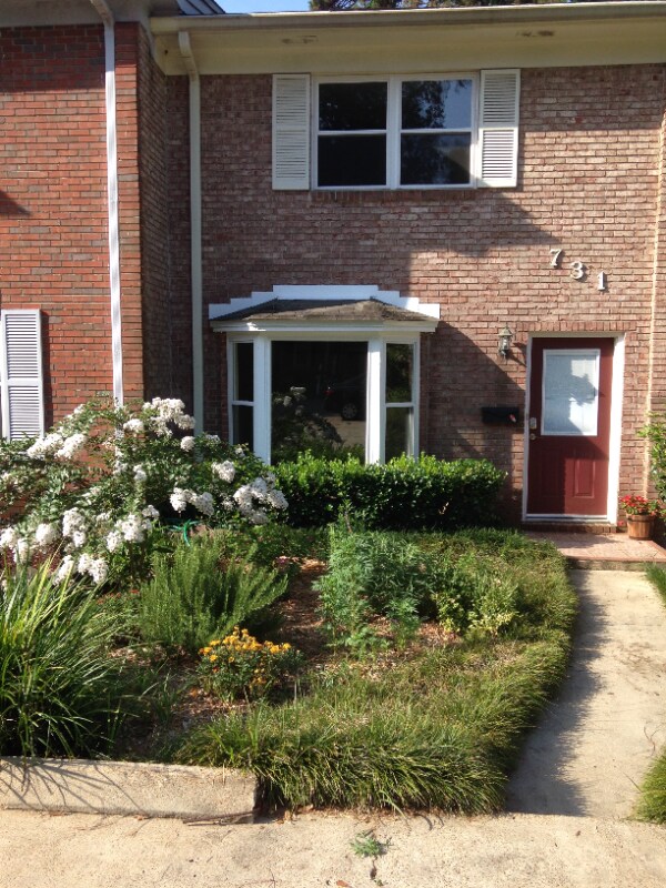 Primary Photo - 731 E College Ave