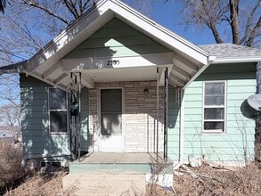 Building Photo - 1 bed House for Rent