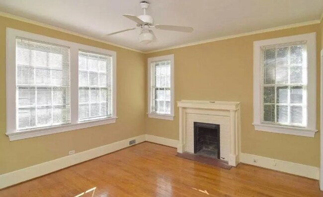Building Photo - 1525 Maple St