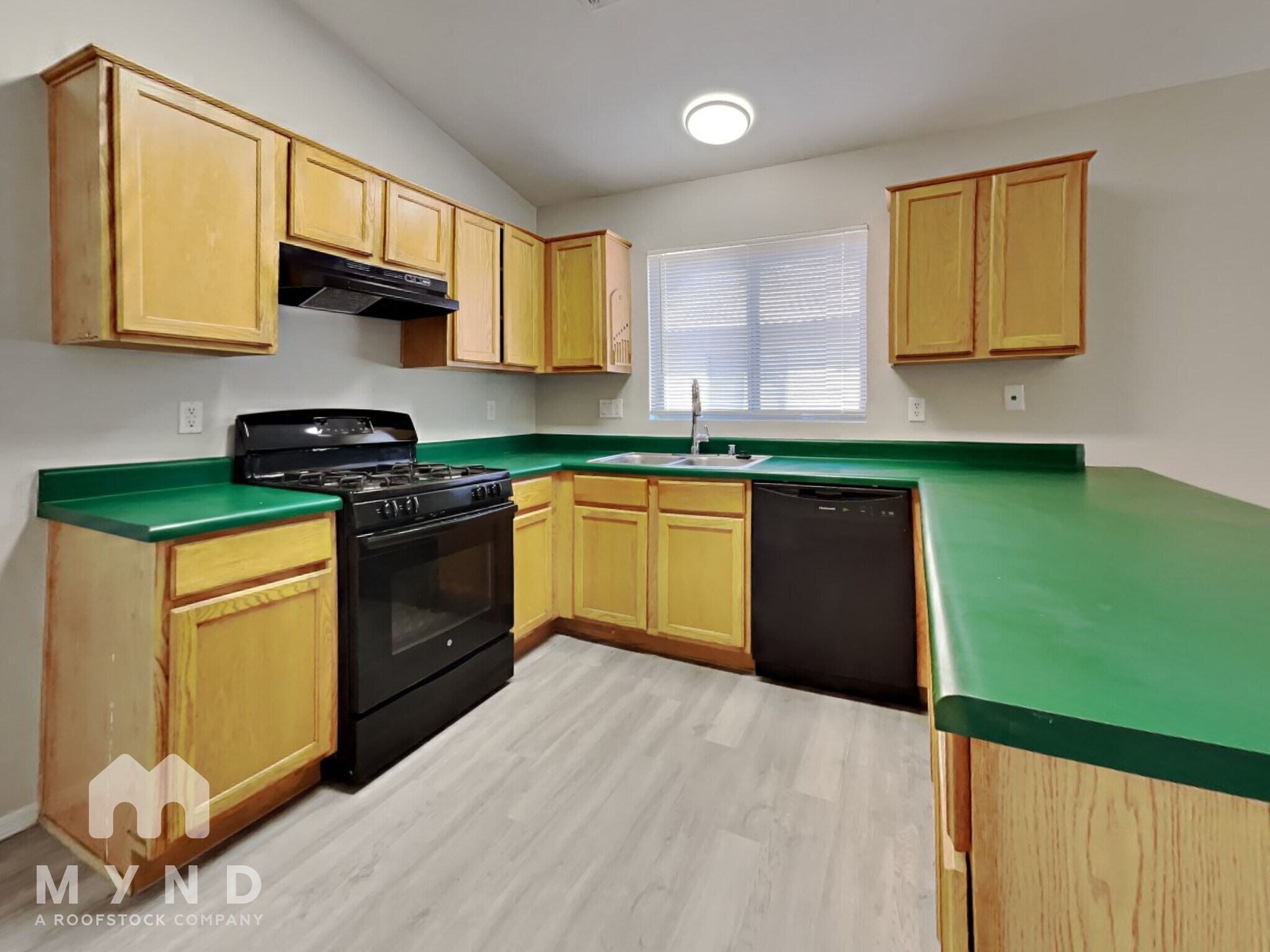 Building Photo - 13229 W Acapulco Ln