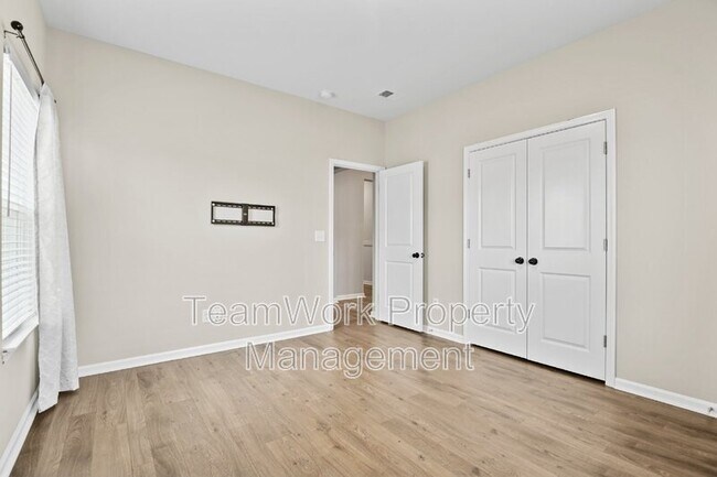Building Photo - 436 Richfield Wy