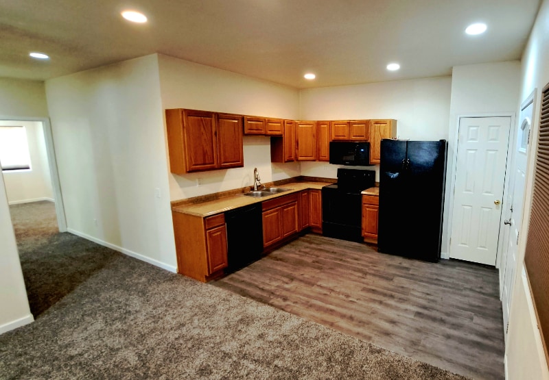 Building Photo - 101 Center St