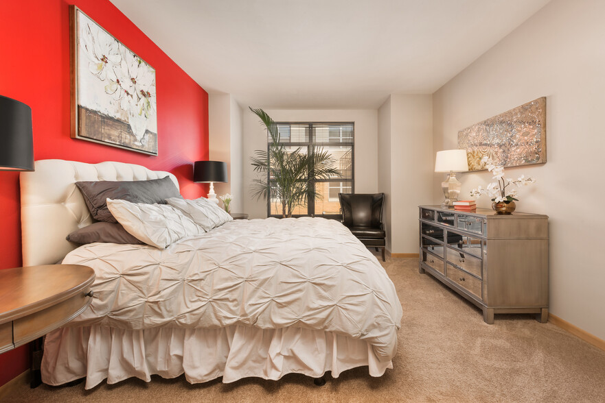 Bedroom - Gaslight & Corcoran Lofts