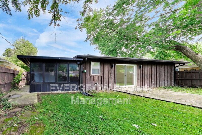 Building Photo - 7239 E 34th Pl