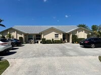 Building Photo - 7607 SE Hobe Terrace