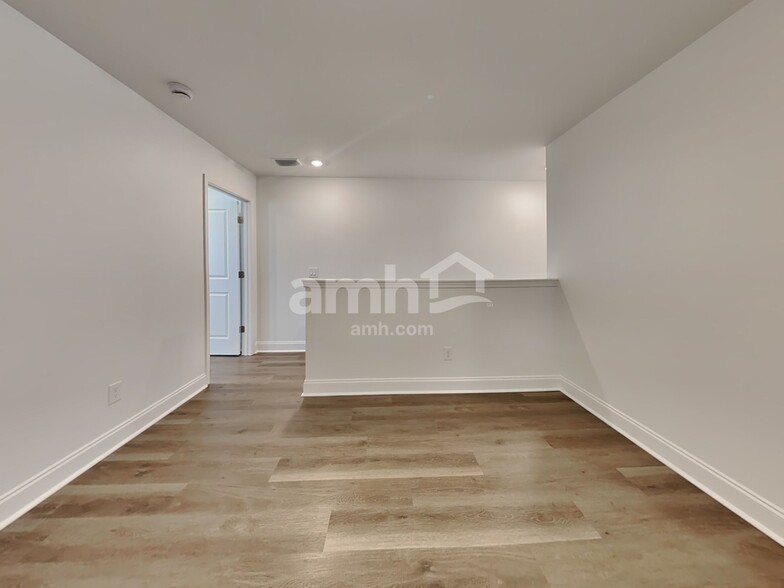 Building Photo - 566 Plumeria Ln