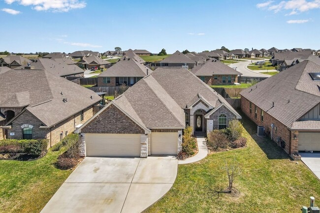 Building Photo - One story, and a 3-car garage!