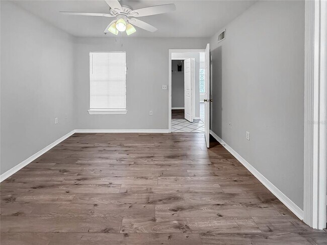 Building Photo - 5017 City St