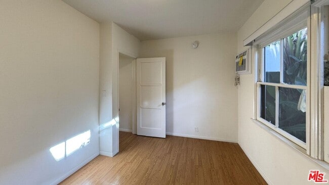 Building Photo - 1623 S Bundy Dr